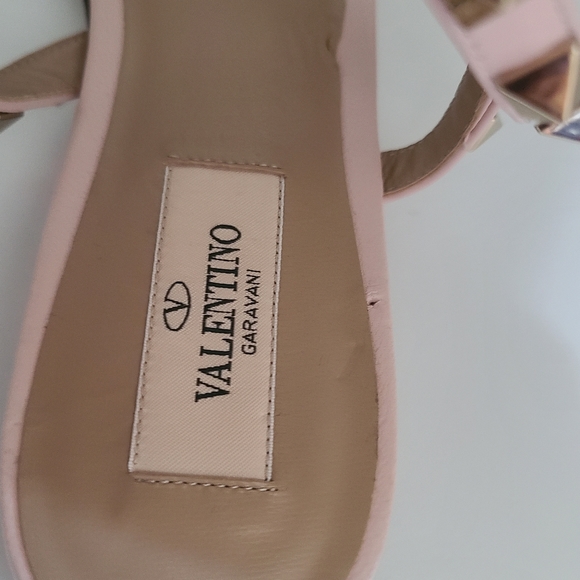 Valentino Rockstud sandals Size 8.5 - Picture 4 of 4